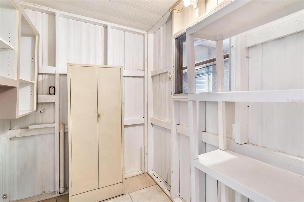 На продажу: $129,000 (2 спален, 2 ванн, 1092 Квадратных фут)