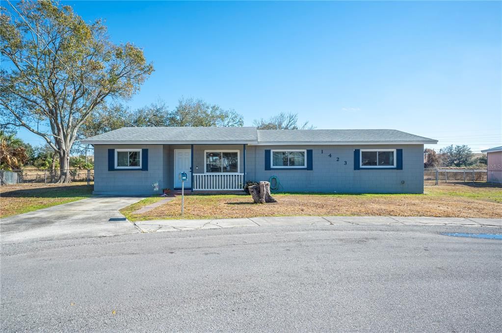 Recently Sold: $235,000 (4 beds, 1 baths, 1439 Square Feet)