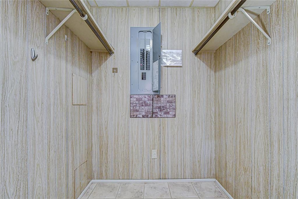 Activo con contrato: $89,900 (2 camas, 2 baños, 1152 Pies cuadrados)