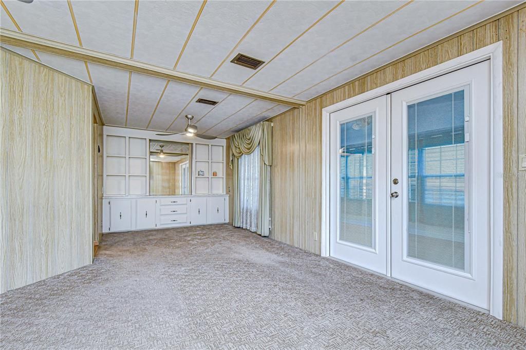 Activo con contrato: $89,900 (2 camas, 2 baños, 1152 Pies cuadrados)