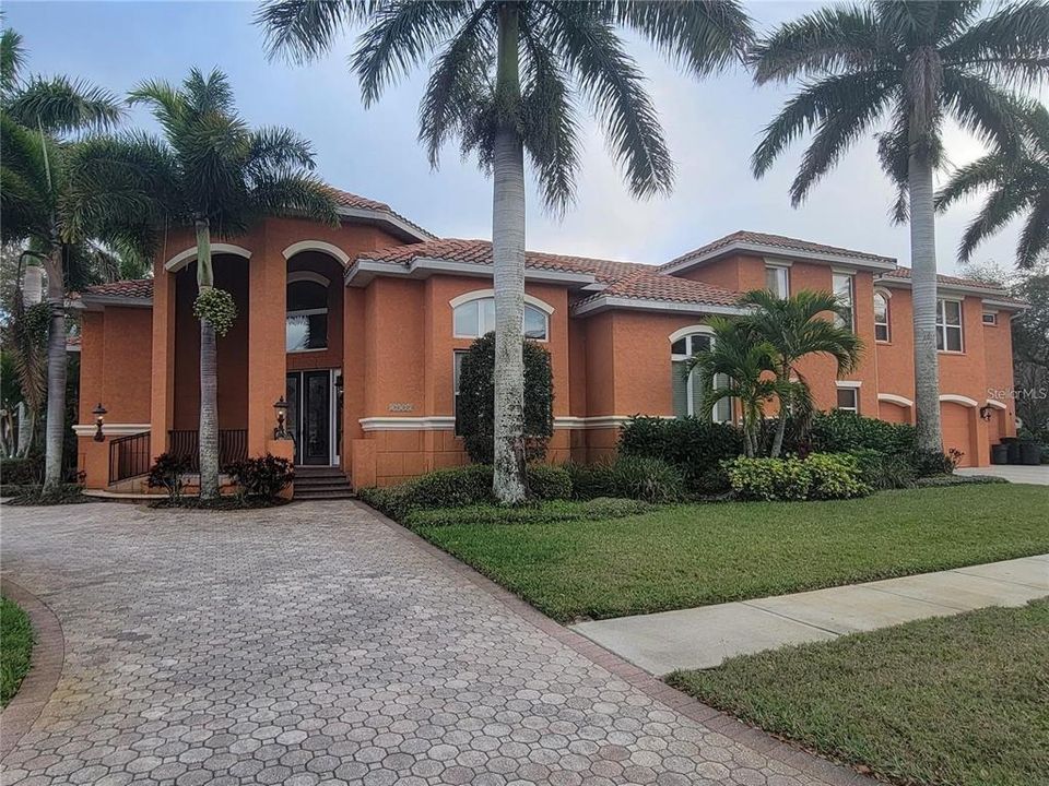En Renta: $6,000 (4 camas, 4 baños, 4806 Pies cuadrados)