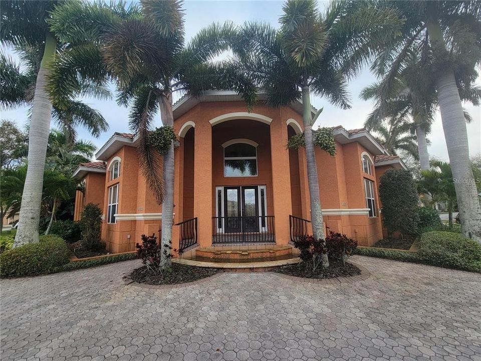 En Renta: $6,000 (4 camas, 4 baños, 4806 Pies cuadrados)