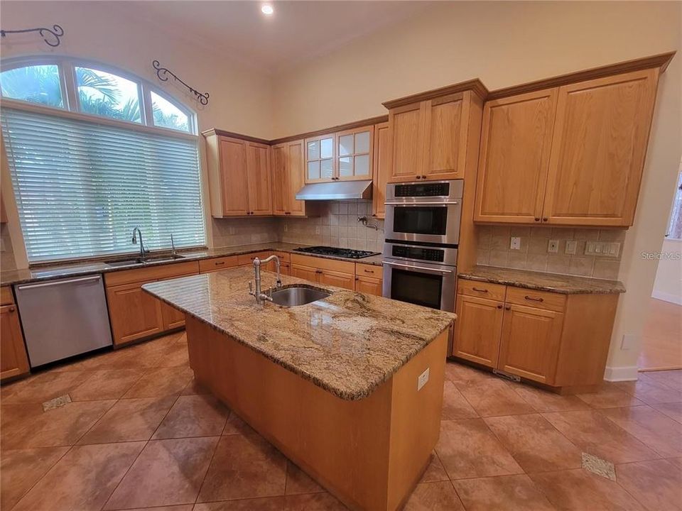 En Renta: $6,000 (4 camas, 4 baños, 4806 Pies cuadrados)