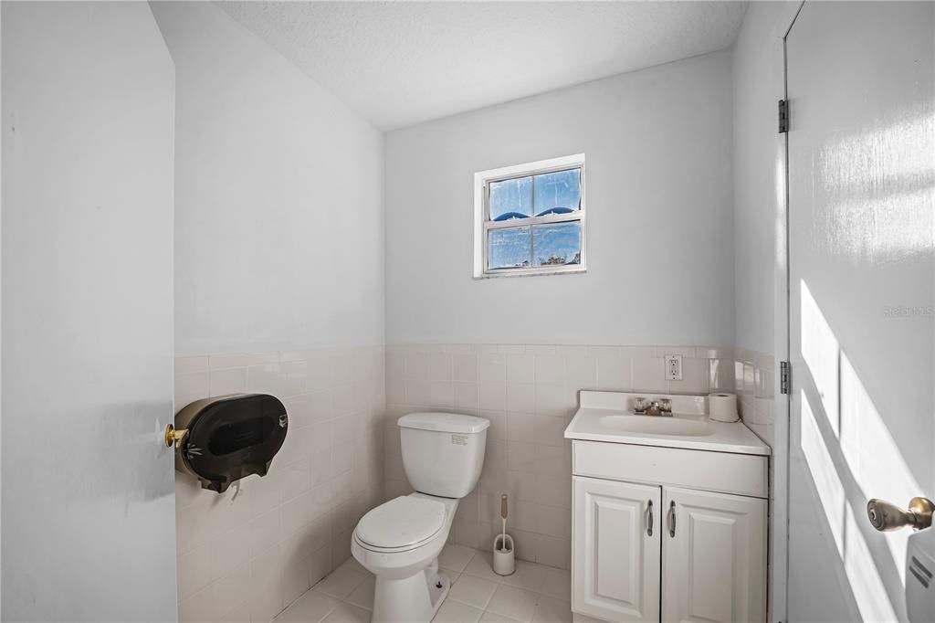 For Sale: $349,900 (0 beds, 0 baths, 4307 Square Feet)