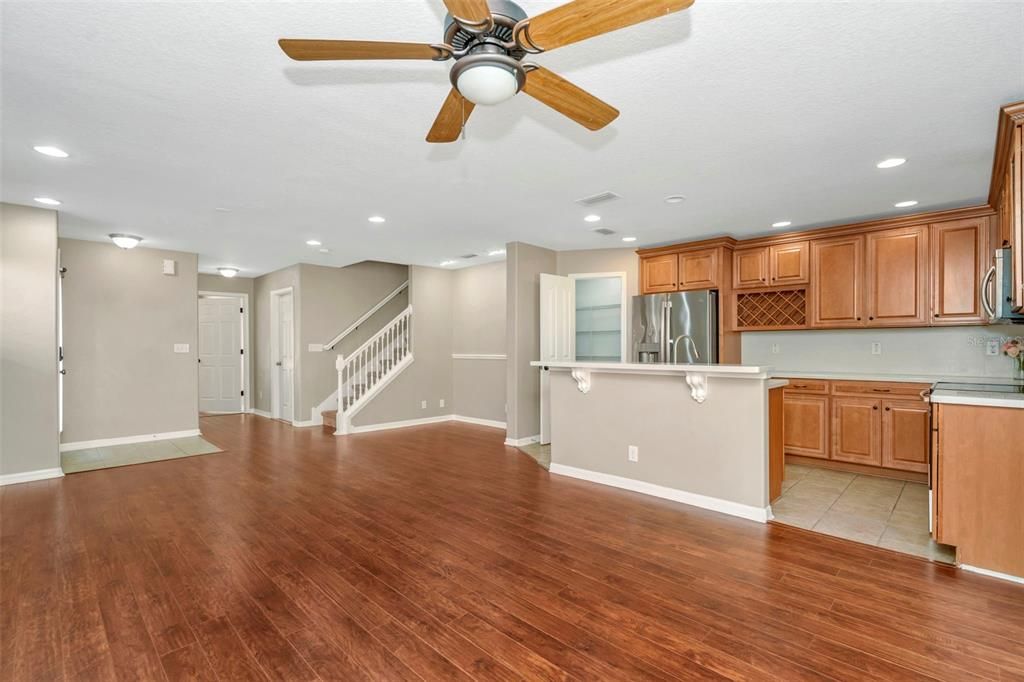 En Venta: $250,000 (3 camas, 2 baños, 1675 Pies cuadrados)
