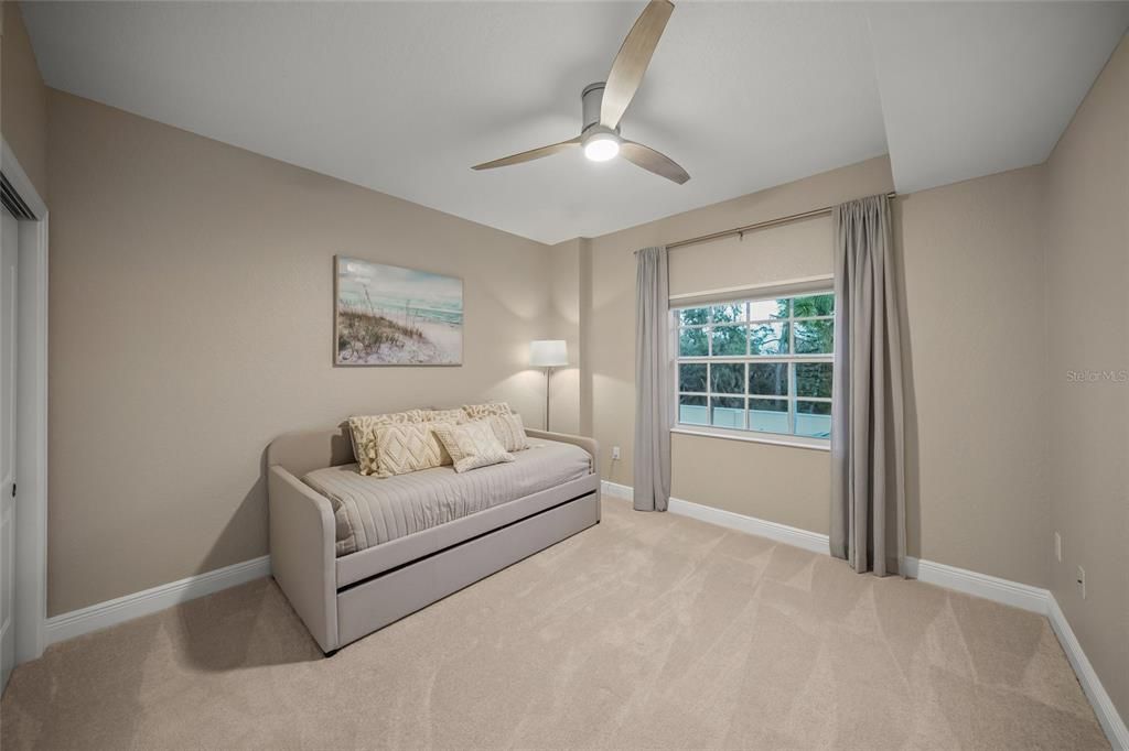 For Sale: $899,995 (3 beds, 2 baths, 2199 Square Feet)