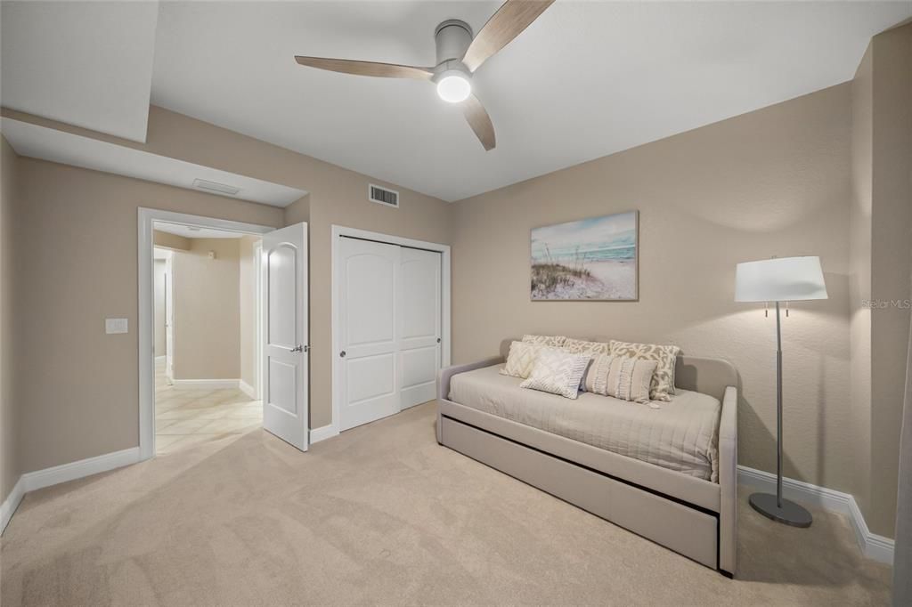 For Sale: $899,995 (3 beds, 2 baths, 2199 Square Feet)