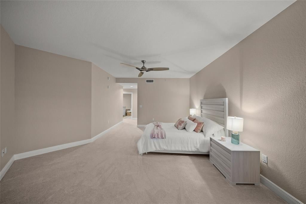 For Sale: $899,995 (3 beds, 2 baths, 2199 Square Feet)