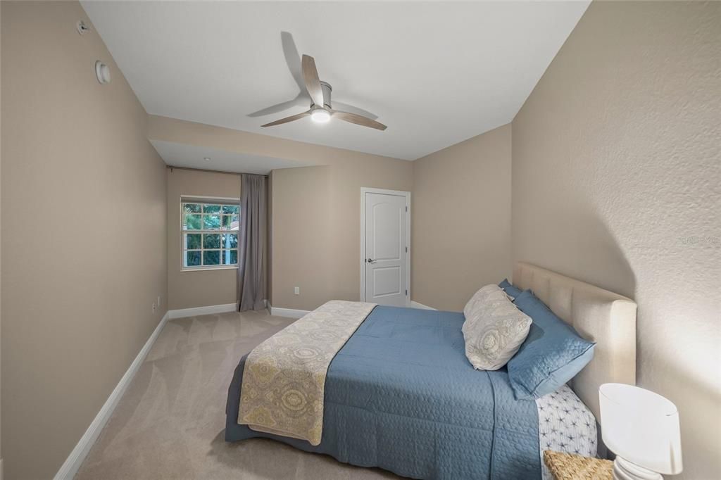 For Sale: $899,995 (3 beds, 2 baths, 2199 Square Feet)