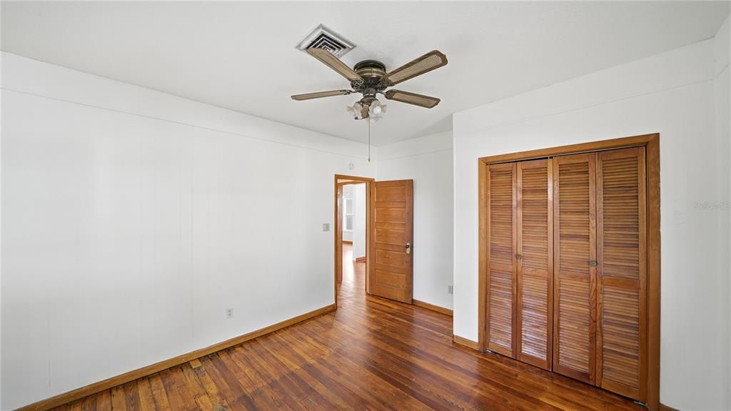 En Venta: $415,000 (5 camas, 2 baños, 1344 Pies cuadrados)