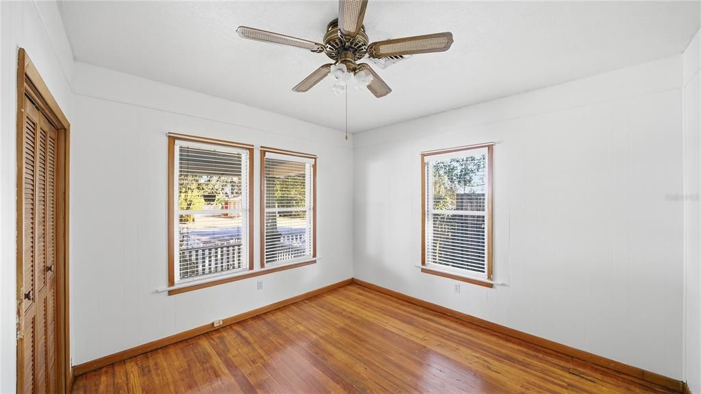 En Venta: $415,000 (5 camas, 2 baños, 1344 Pies cuadrados)