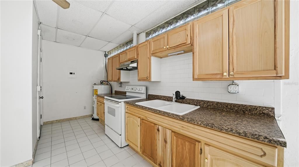 En Venta: $415,000 (5 camas, 2 baños, 1344 Pies cuadrados)