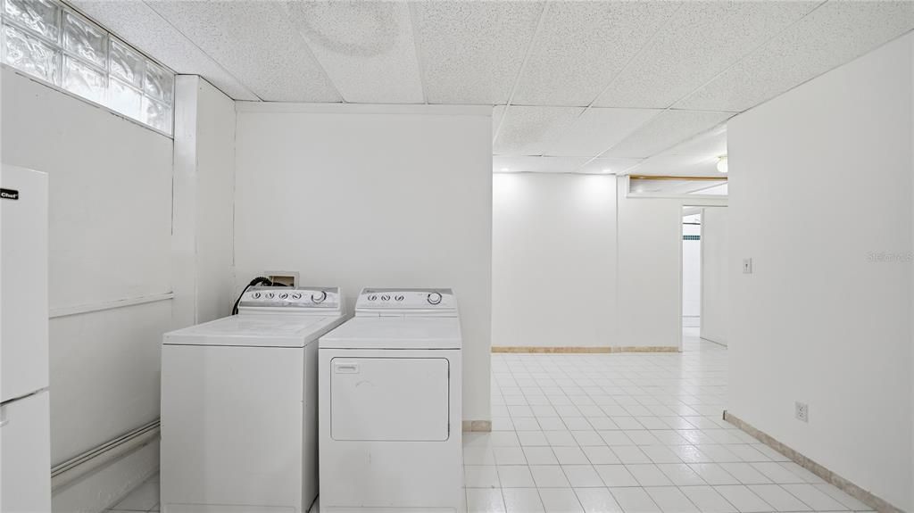 En Venta: $415,000 (5 camas, 2 baños, 1344 Pies cuadrados)