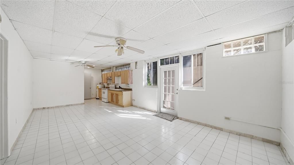 En Venta: $415,000 (5 camas, 2 baños, 1344 Pies cuadrados)