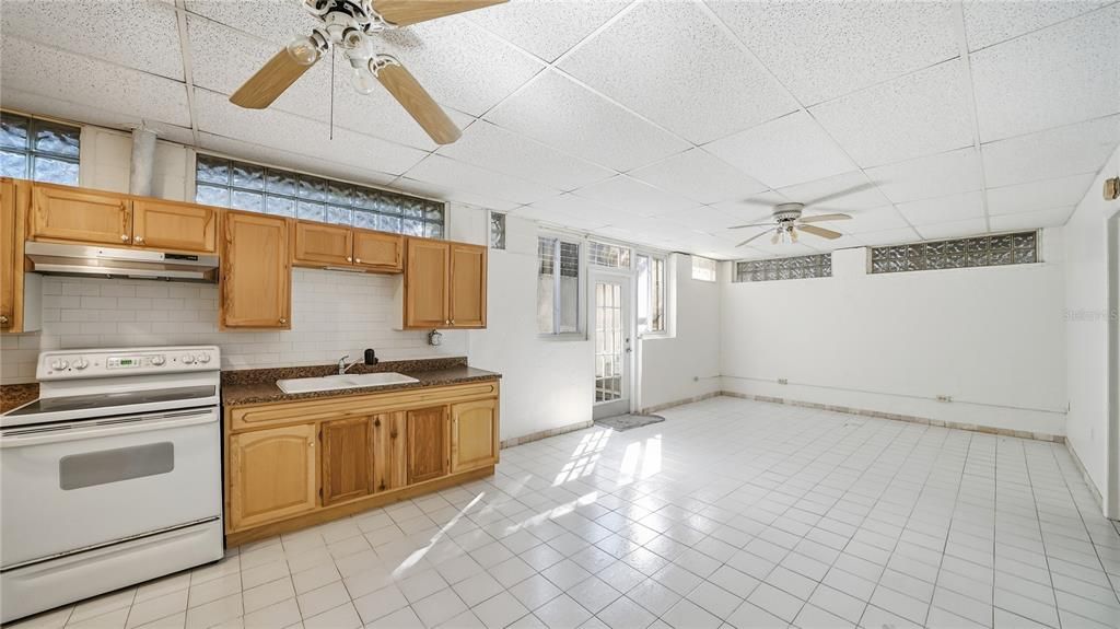 En Venta: $415,000 (5 camas, 2 baños, 1344 Pies cuadrados)