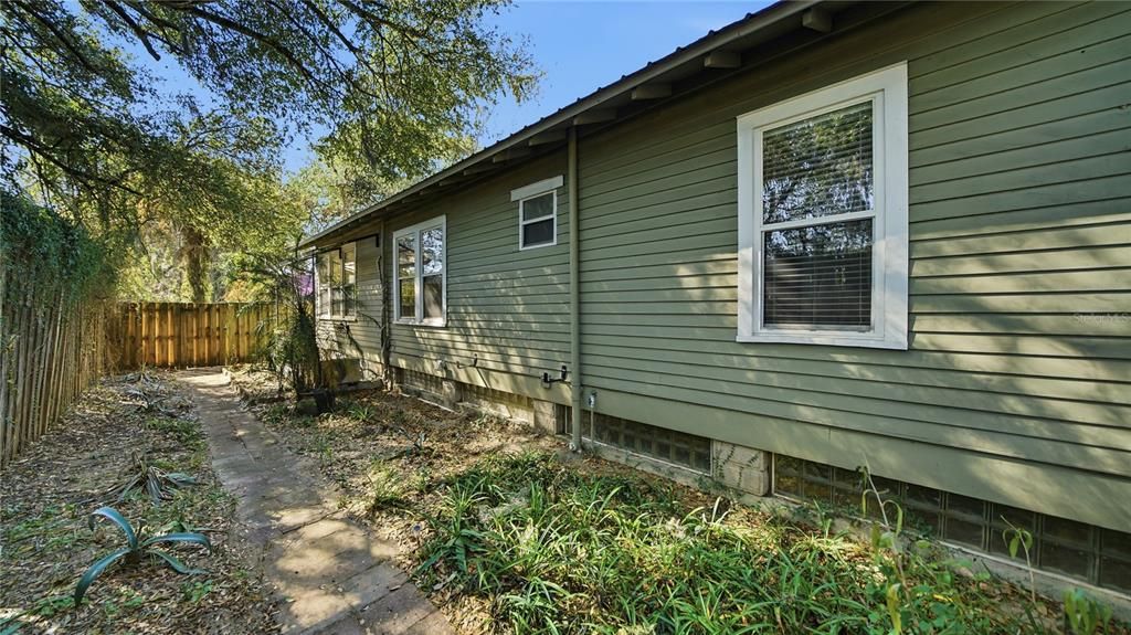 En Venta: $415,000 (5 camas, 2 baños, 1344 Pies cuadrados)