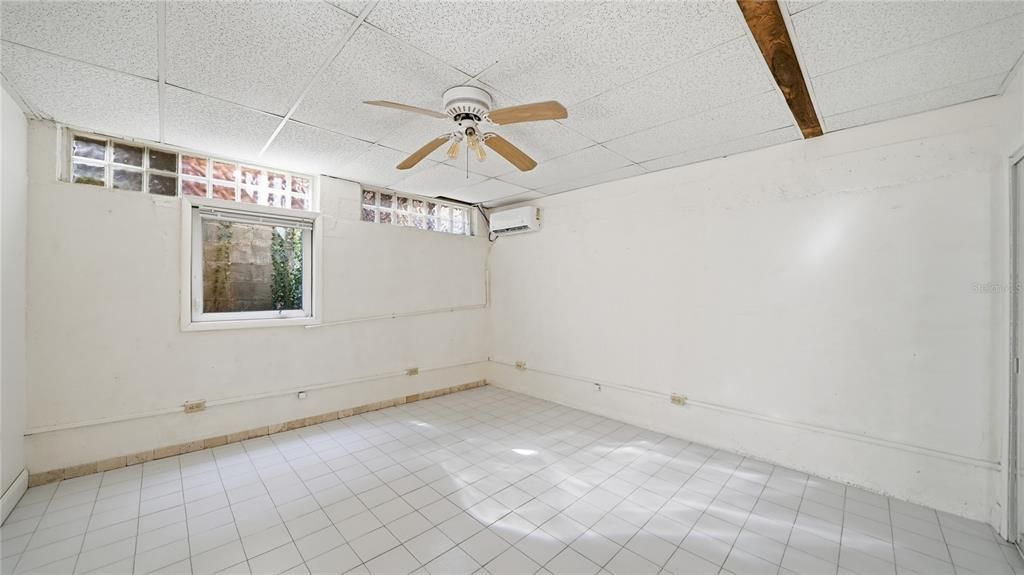 En Venta: $415,000 (5 camas, 2 baños, 1344 Pies cuadrados)