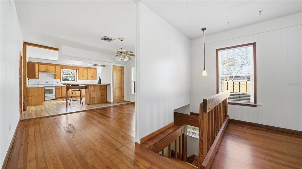 En Venta: $415,000 (5 camas, 2 baños, 1344 Pies cuadrados)