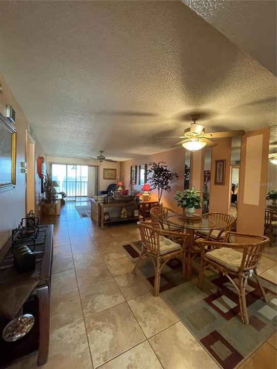 For Rent: $1,900 (2 beds, 2 baths, 1150 Square Feet)