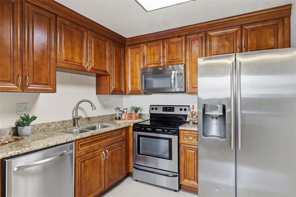 Activo con contrato: $123,900 (1 camas, 1 baños, 800 Pies cuadrados)
