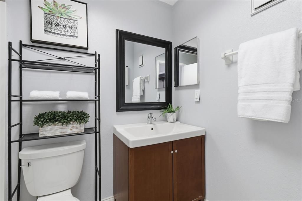 Activo con contrato: $123,900 (1 camas, 1 baños, 800 Pies cuadrados)