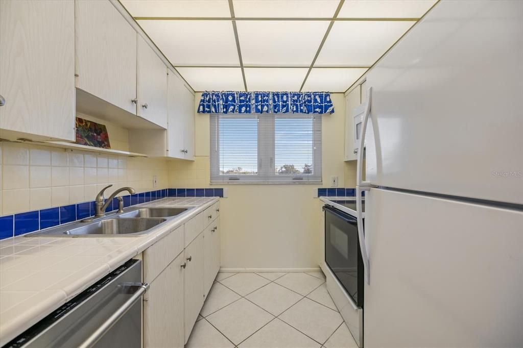 В аренду: $1,500 (2 спален, 2 ванн, 975 Квадратных фут)