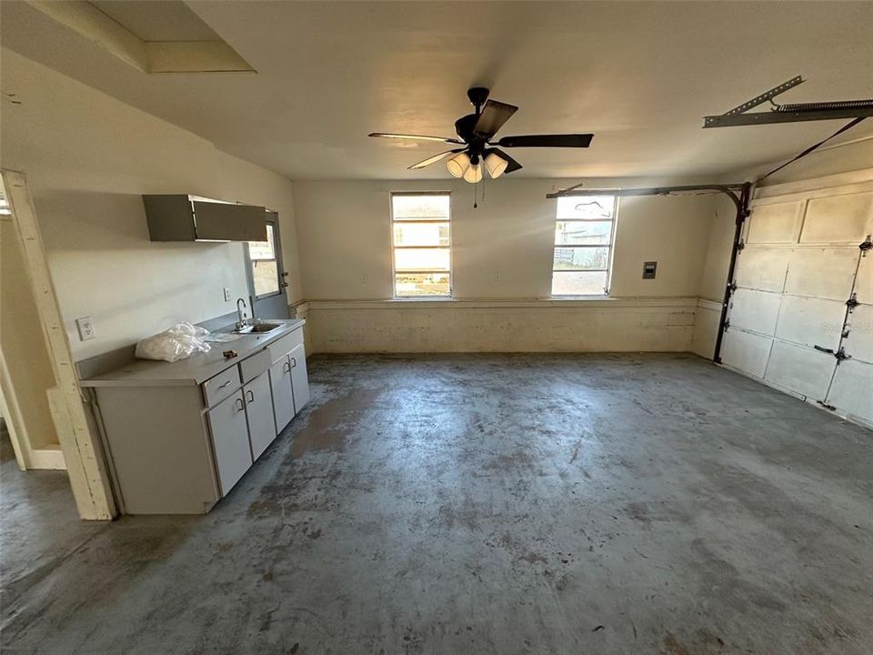 For Sale: $180,000 (0 beds, 0 baths, 780 Square Feet)
