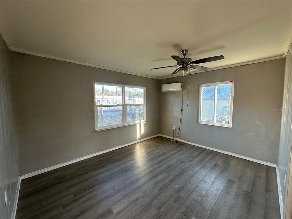 For Sale: $180,000 (0 beds, 0 baths, 780 Square Feet)