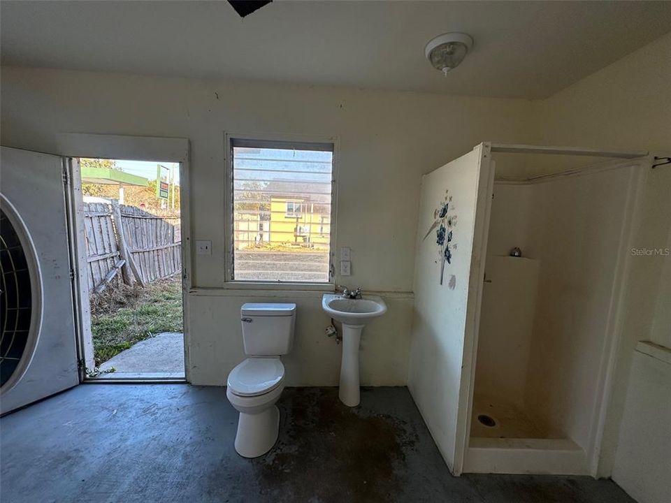 For Sale: $180,000 (0 beds, 0 baths, 780 Square Feet)