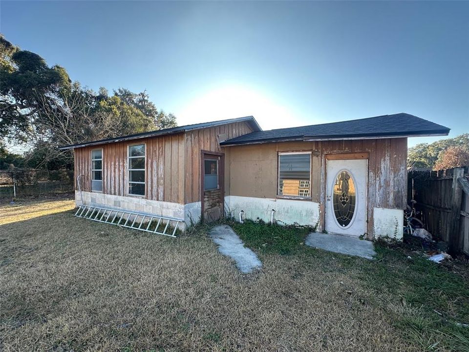 For Sale: $180,000 (0 beds, 0 baths, 780 Square Feet)