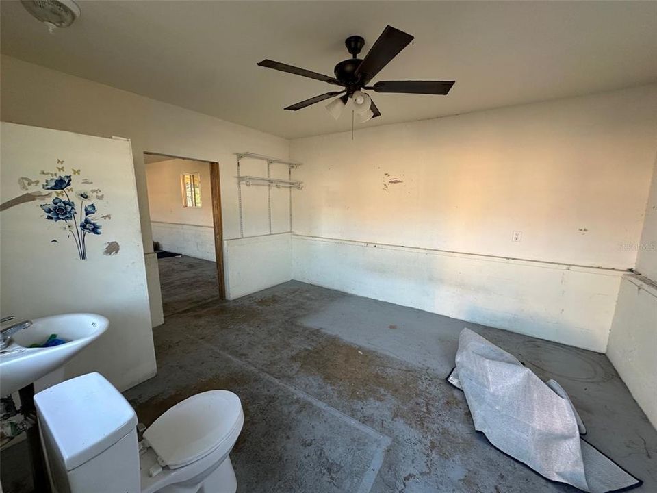 For Sale: $180,000 (0 beds, 0 baths, 780 Square Feet)