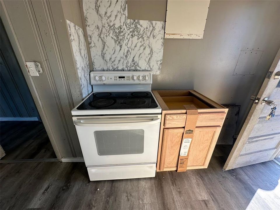 For Sale: $180,000 (0 beds, 0 baths, 780 Square Feet)