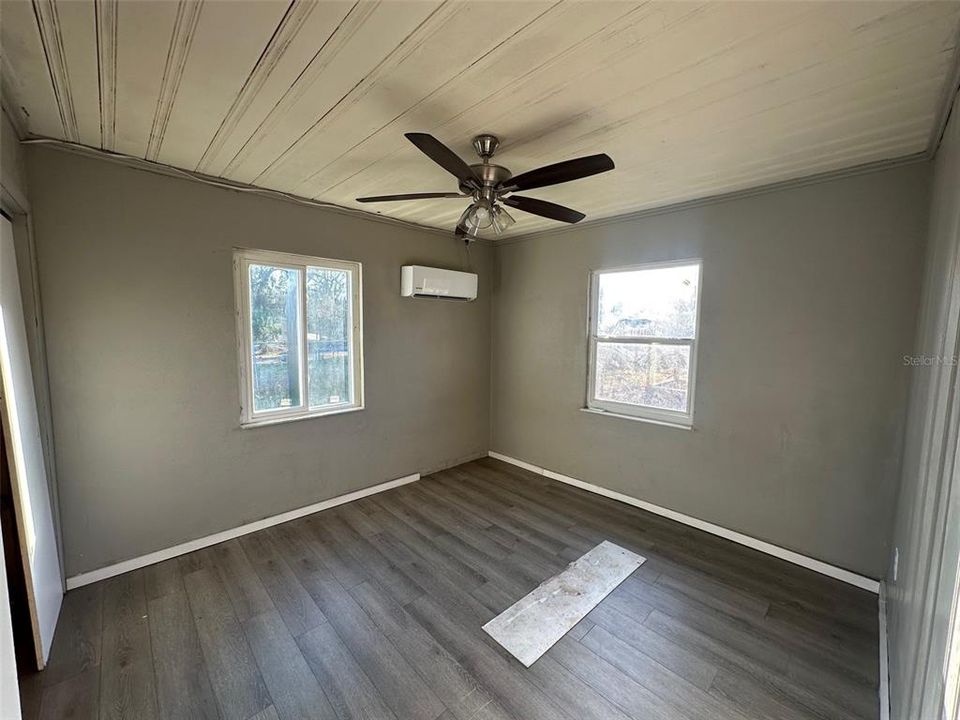 For Sale: $180,000 (0 beds, 0 baths, 780 Square Feet)