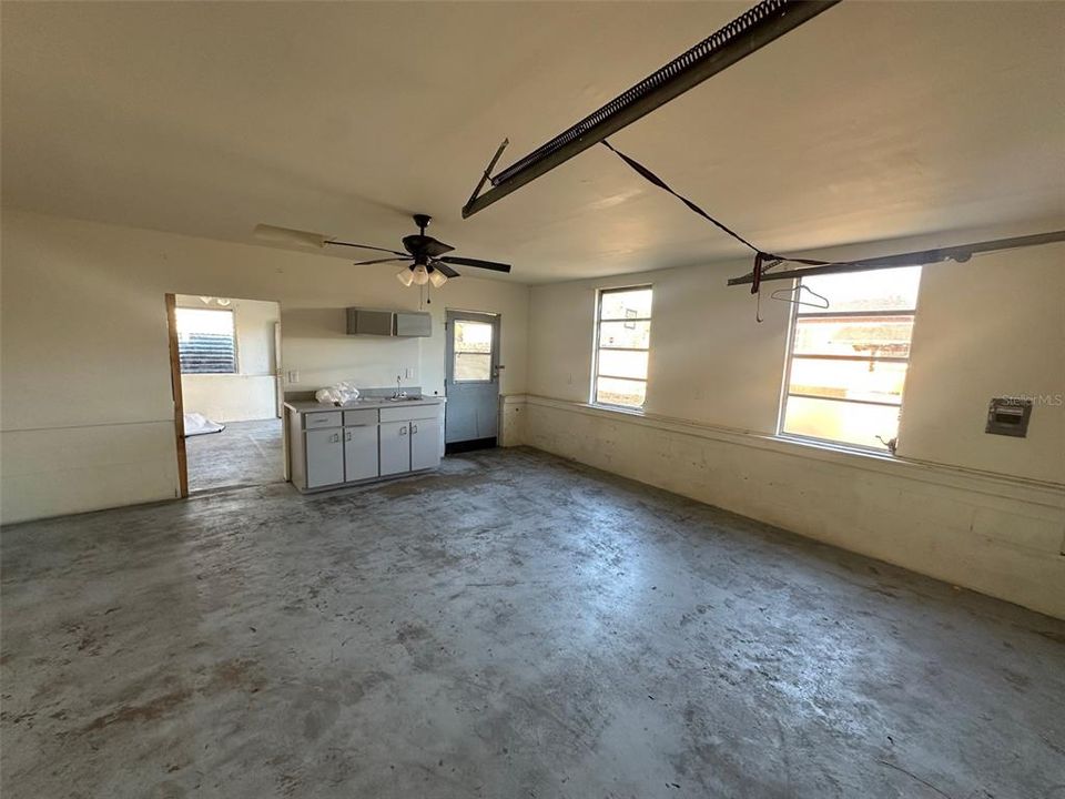 For Sale: $180,000 (0 beds, 0 baths, 780 Square Feet)