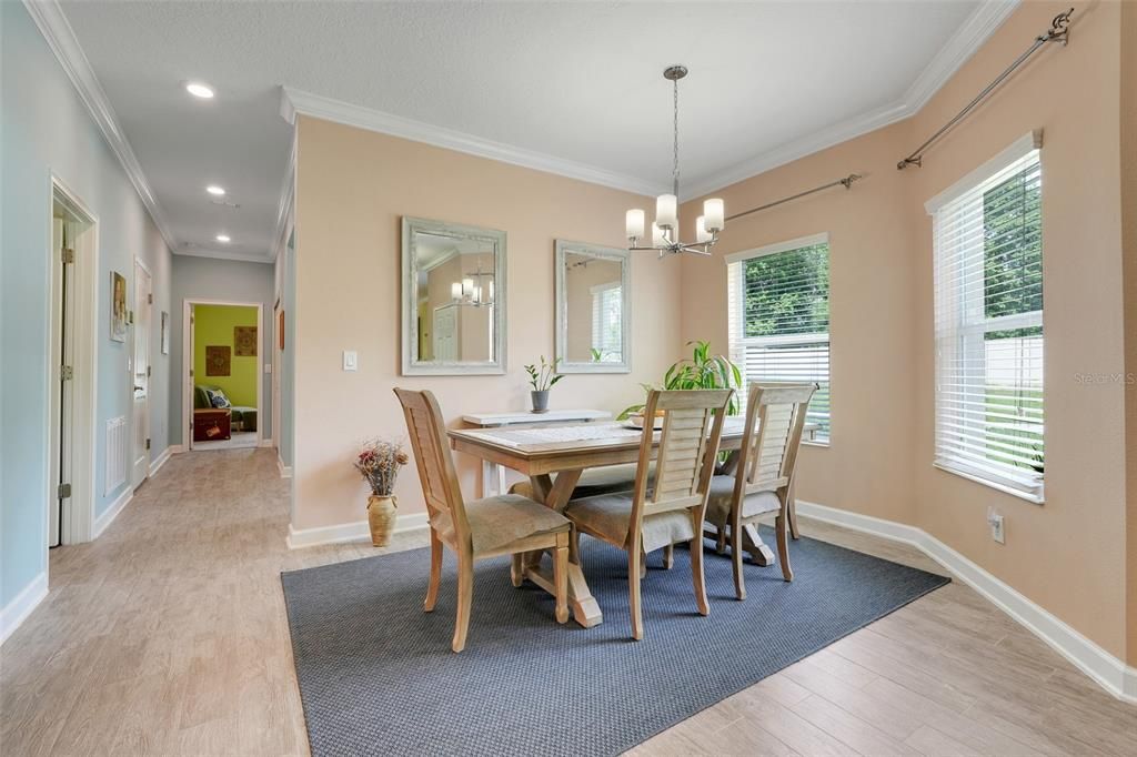 For Sale: $299,900 (2 beds, 2 baths, 1503 Square Feet)