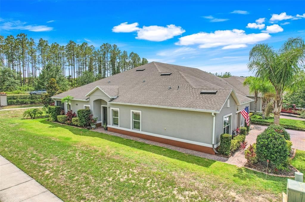 For Sale: $299,900 (2 beds, 2 baths, 1503 Square Feet)