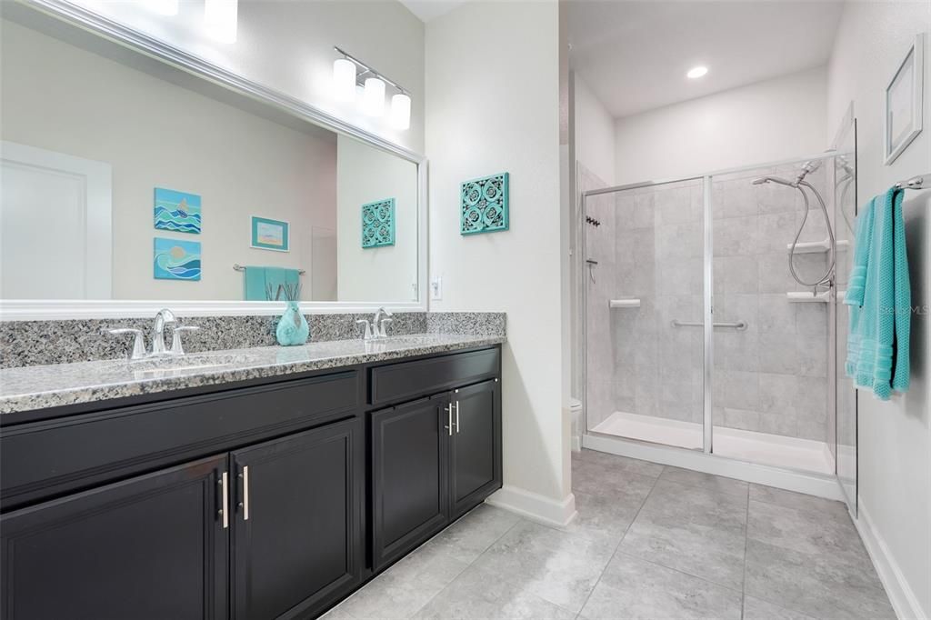 For Sale: $299,900 (2 beds, 2 baths, 1503 Square Feet)