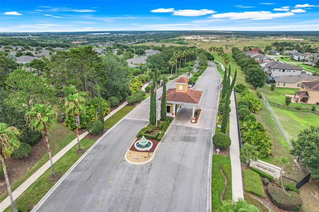 For Sale: $299,900 (2 beds, 2 baths, 1503 Square Feet)