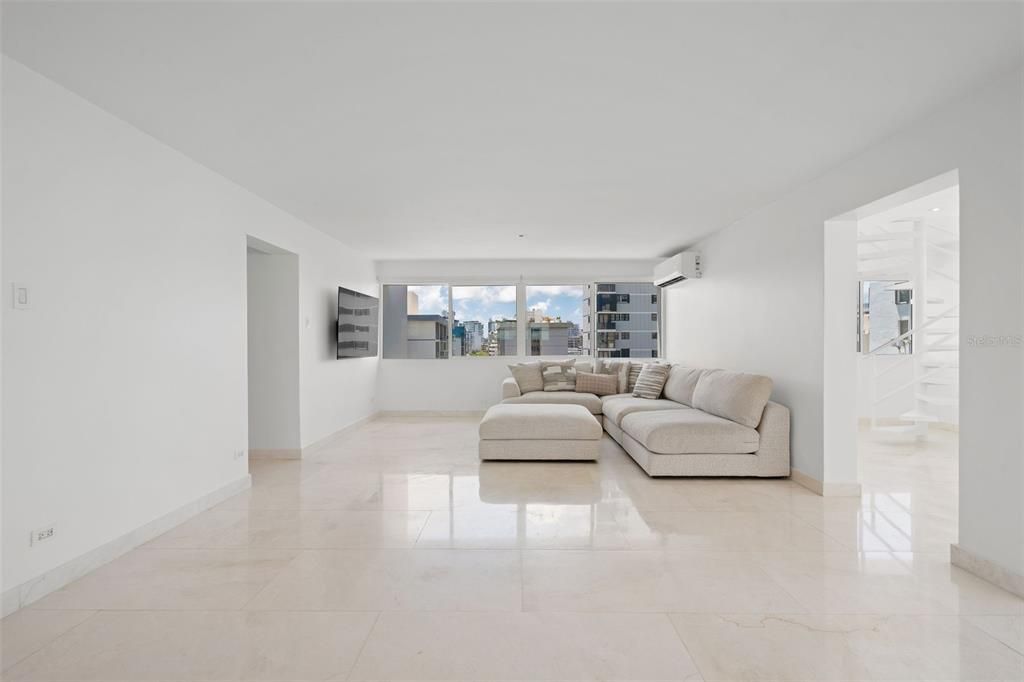 Activo con contrato: $1,198,000 (2 camas, 2 baños, 1802 Pies cuadrados)