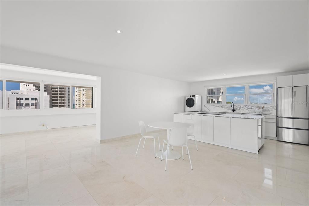 Activo con contrato: $1,198,000 (2 camas, 2 baños, 1802 Pies cuadrados)