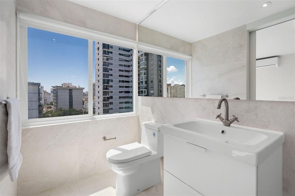 Activo con contrato: $1,198,000 (2 camas, 2 baños, 1802 Pies cuadrados)