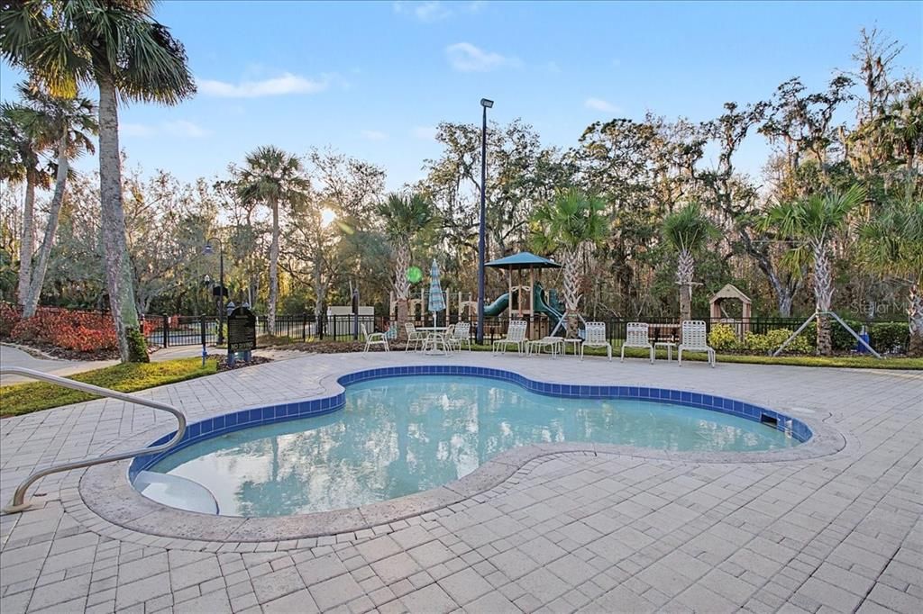 Active With Contract: $499,000 (3 beds, 2 baths, 2059 Square Feet)