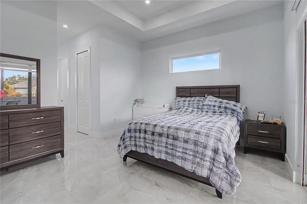 Activo con contrato: $439,900 (3 camas, 2 baños, 1643 Pies cuadrados)