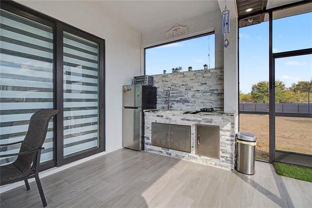 Activo con contrato: $439,900 (3 camas, 2 baños, 1643 Pies cuadrados)