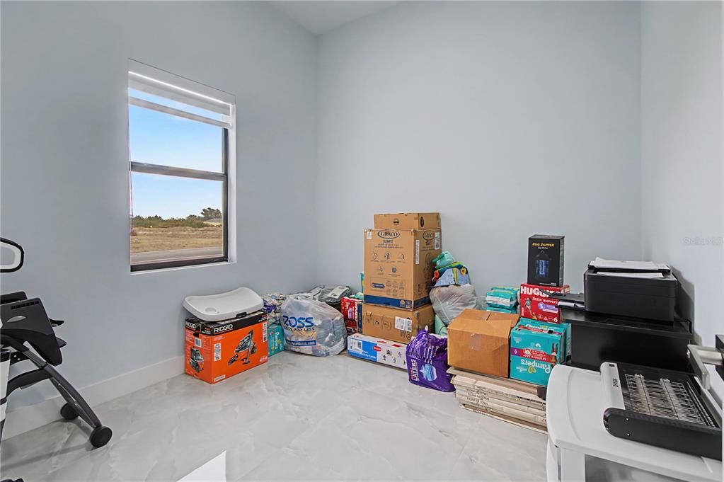 Activo con contrato: $439,900 (3 camas, 2 baños, 1643 Pies cuadrados)