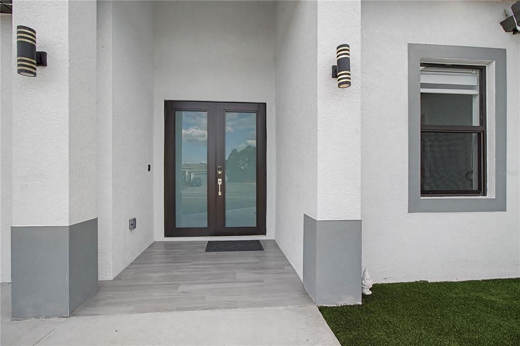 Activo con contrato: $439,900 (3 camas, 2 baños, 1643 Pies cuadrados)
