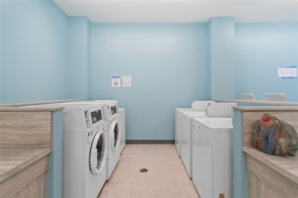Activo con contrato: $119,500 (3 camas, 3 baños, 1728 Pies cuadrados)