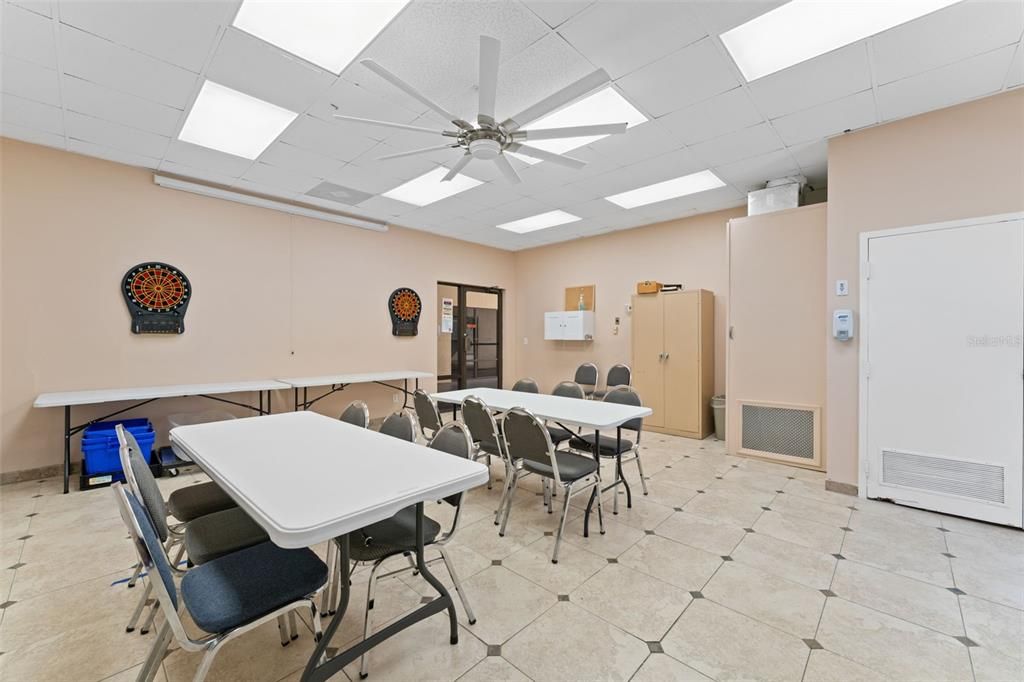 Activo con contrato: $119,500 (3 camas, 3 baños, 1728 Pies cuadrados)