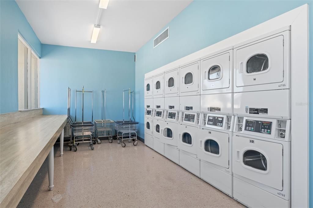 Activo con contrato: $119,500 (3 camas, 3 baños, 1728 Pies cuadrados)