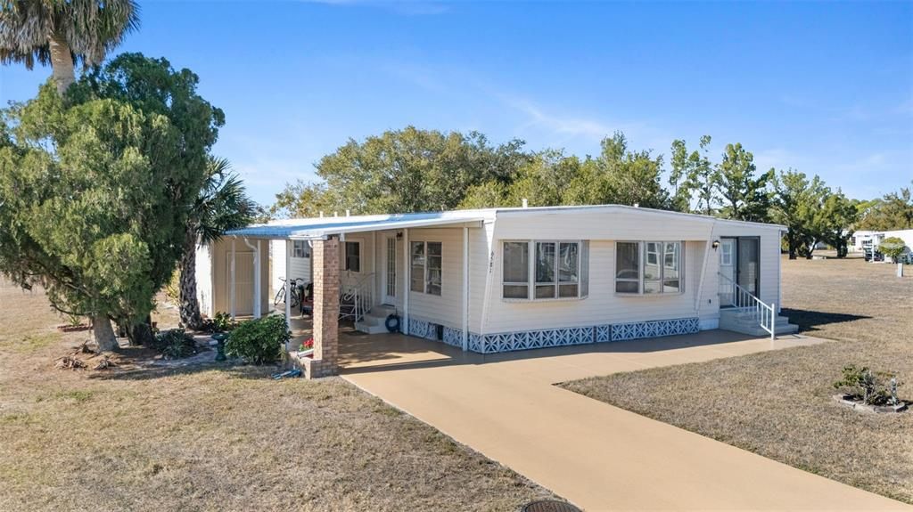 Activo con contrato: $119,500 (3 camas, 3 baños, 1728 Pies cuadrados)